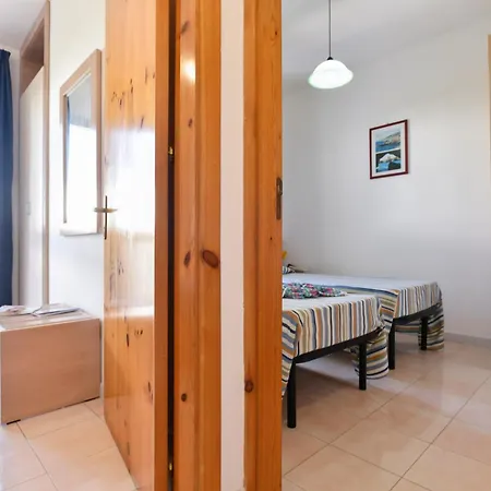 Aparthotel Baia D'oro *