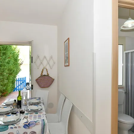 Aparthotel Baia D'oro *